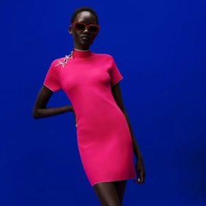 KNIT DRESS WITH BOWS
FUCHSIA